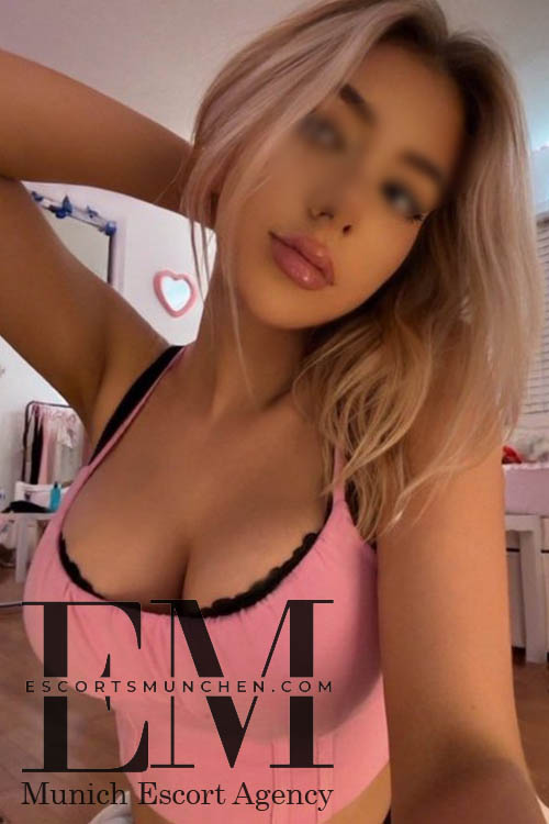 Spanish Escort Girl in Munich