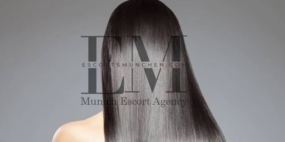 Black Haired Escorts in Munich