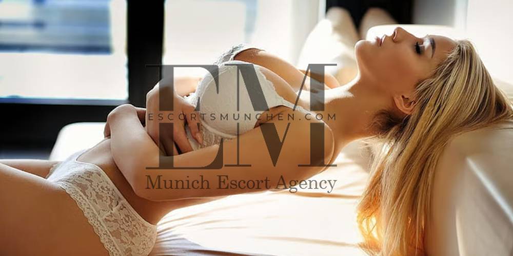 Blonde Escorts in Munich
