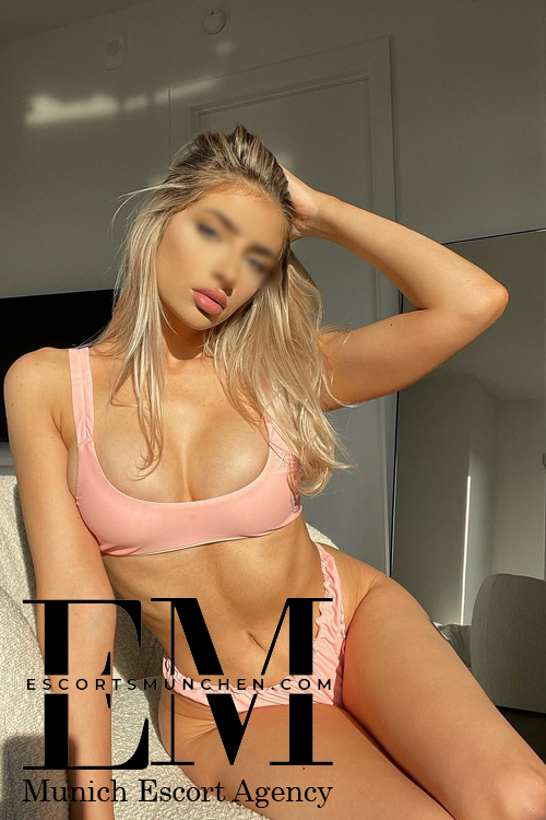 Spanish Escort Girl in Munich
