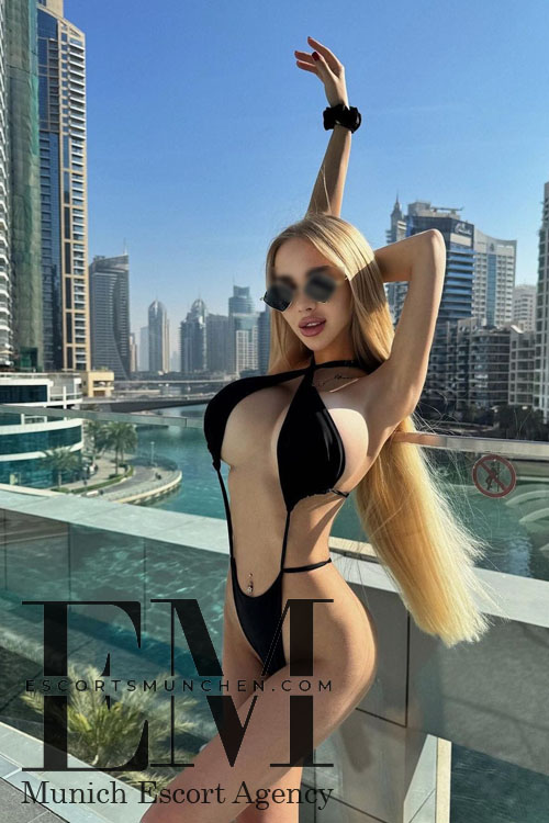 Big Boobs Escort Girl in Munich