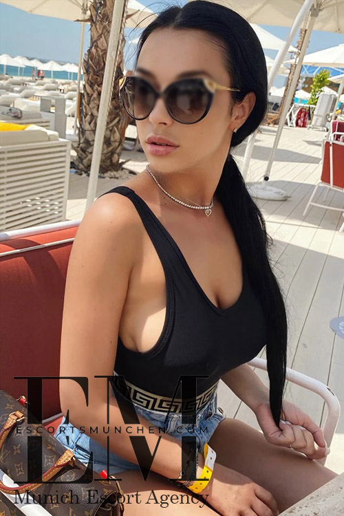 Escort Jassmine Near Rosewood Munich