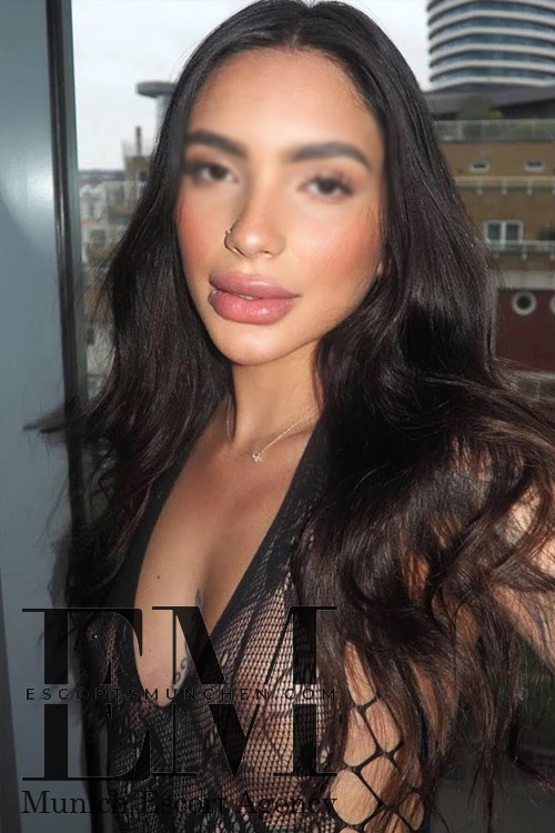 Girlfriend Experience Call Girl in Munich