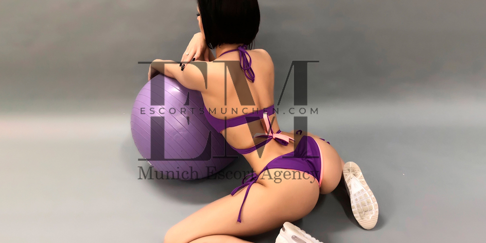 Escorts with Short Hair in Munich