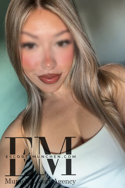 Tits Fuck Escort Lady in Munich